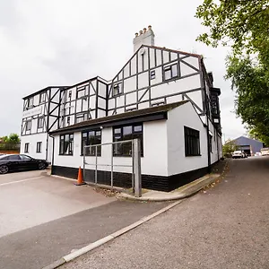 Oyo The Royal Dunston (Tyne and Wear)